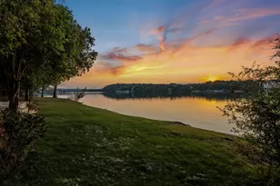 1700 Lakeshore Dr, Austin, TX 78746 - Photo 3