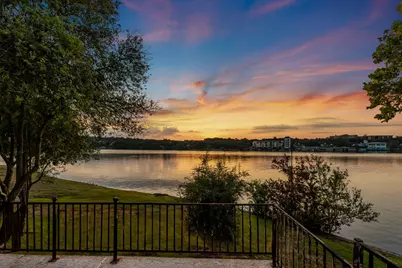 1700 Lakeshore Drive, Austin, TX 78746 - Photo 27