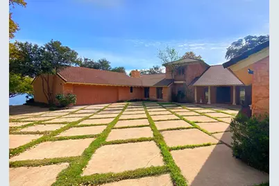 1700 Lakeshore Drive, Austin, TX 78746 - Photo 3