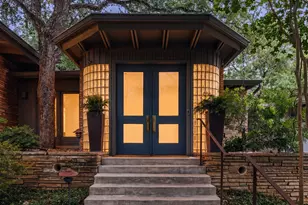3304 Cherry Tree Cir, Austin, TX 78731 - Photo 3