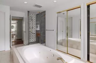 3304 Cherry Tree Cir, Austin, TX 78731 - Photo 27
