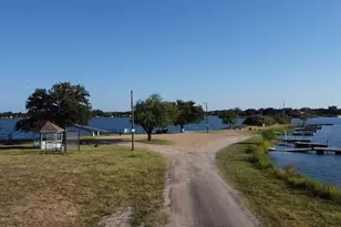 106 N Greenwood Dr, Buchanan Dam, TX 78609 - Photo 35