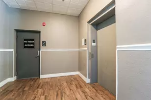 910 W 25th St, Austin, TX 78705 - Photo 27