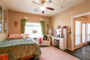 910 W 25th St, Austin, TX 78705 - Photo 13