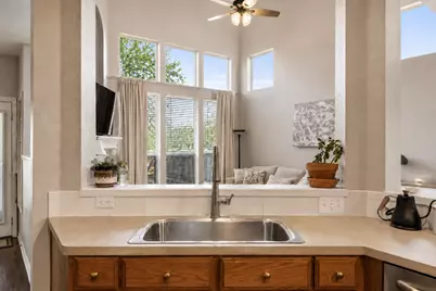 122 Summers Green, Georgetown, TX 78633 - Photo 7