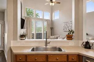 122 Summers Green, Georgetown, TX 78633 - Photo 7