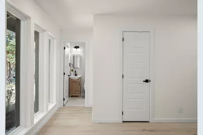 1400 S Meadows Drive, Austin, TX 78758 - Photo 17