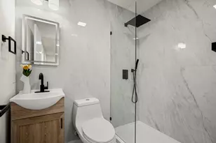 1400 S Meadows Dr, Austin, TX 78758 - Photo 19
