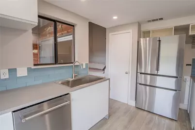 8200 Neely Drive #209, Austin, TX 78759 - Photo 7