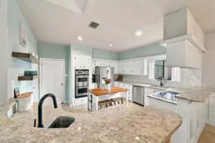 78 Woodcreek Dr, Woodcreek, TX 78676 - Photo 13