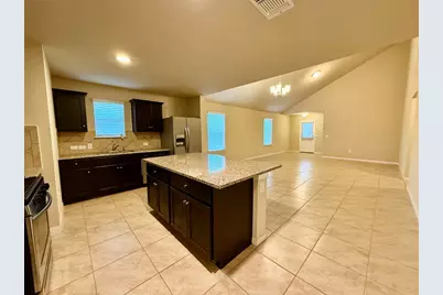 6624 Swamp Mallow Drive, Austin, TX 78744 - Photo 5