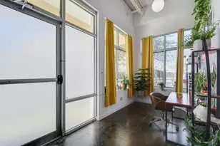 2401 E 6th St, Austin, TX 78702 - Photo 27