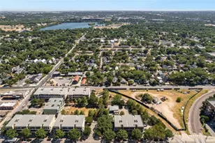 2401 E 6th St, Austin, TX 78702 - Photo 35