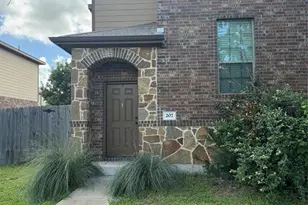 207 N College St, Georgetown, TX 78626 - Photo 1
