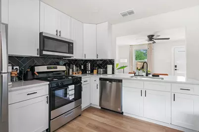 1618 Webberville Road #A, Austin, TX 78721 - Photo 9
