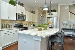 12504 Red Sparrow St, Austin, TX 78729 - Photo 11