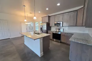 800 Woodview Dr, Georgetown, TX 78628 - Photo 5