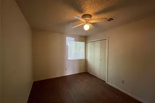 7902 Brodie Ln, Austin, TX 78745 - Photo 17