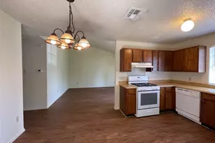 7902 Brodie Ln, Austin, TX 78745 - Photo 19