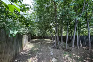 7902 Brodie Ln, Austin, TX 78745 - Photo 21