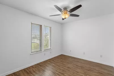 201 E 35th Street #B, Austin, TX 78705 - Photo 21