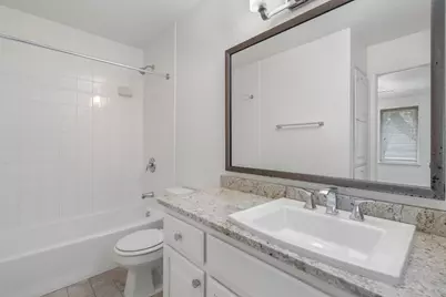 201 E 35th Street #B, Austin, TX 78705 - Photo 19