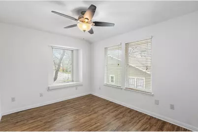 201 E 35th Street #B, Austin, TX 78705 - Photo 25