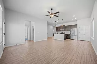 12900 Bloomington Dr, Austin, TX 78748 - Photo 11