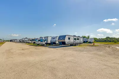 309 W Archer Road, Baytown, TX 77521 - Photo 7