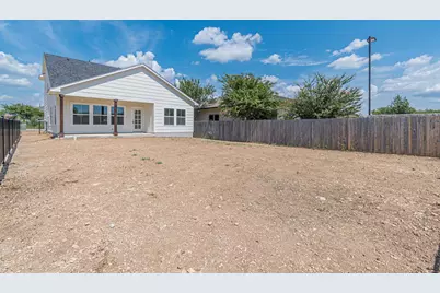 362 Stagecoach Trail, San Marcos, TX 78666 - Photo 5