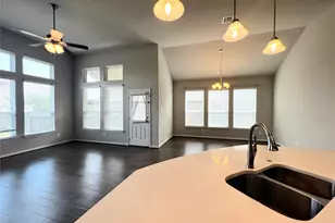 613 Palmilla St, Leander, TX 78641 - Photo 17