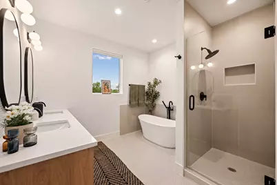 1007 E 15th Street #3, Austin, TX 78702 - Photo 9