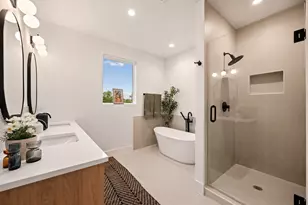 1007 E 15th St, Austin, TX 78702 - Photo 9