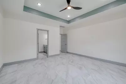 204 Washington Street, Elgin, TX 78621 - Photo 11