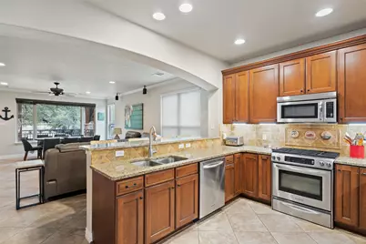 118 Bridgepoint Drive, Kingsland, TX 78639 - Photo 3