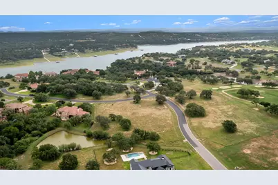 25701 Cliff Circle, Spicewood, TX 78669 - Photo 15