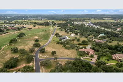 25701 Cliff Circle, Spicewood, TX 78669 - Photo 7