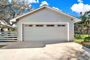 228 Deertrail Dr, San Marcos, TX 78666 - Photo 5