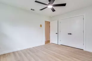 13505 Broadmeade Ave, Austin, TX 78729 - Photo 19