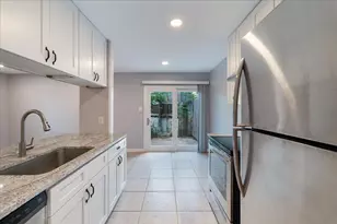 1703 Coronado Hills Dr, Austin, TX 78752 - Photo 11