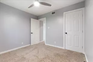 1703 Coronado Hills Dr, Austin, TX 78752 - Photo 21