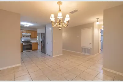 6905 Broad Brook Drive, Austin, TX 78747 - Photo 7