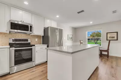 204 Mesa Drive, Georgetown, TX 78628 - Photo 13