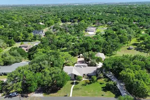 204 Mesa Dr, Georgetown, TX 78628 - Photo 37