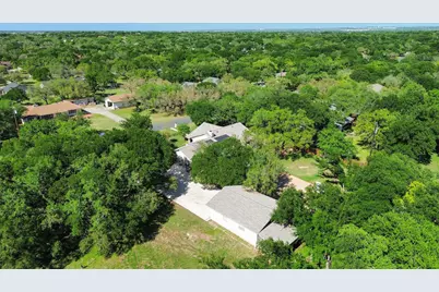 204 Mesa Drive, Georgetown, TX 78628 - Photo 39