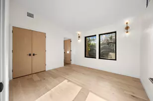 3007 Village Dr, Austin, TX 78731 - Photo 13