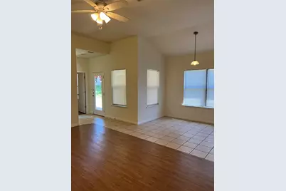 1105 Advance Street, San Marcos, TX 78666 - Photo 3