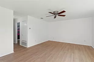 310 Barrhall Dr, Round Rock, TX 78664 - Photo 5