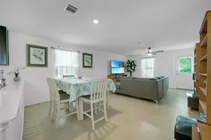 36 Trinity Cir, Lockhart, TX 78644 - Photo 7