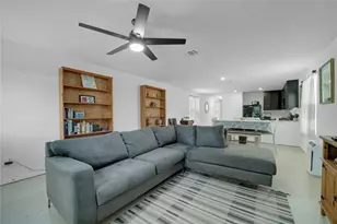 36 Trinity Cir, Lockhart, TX 78644 - Photo 17